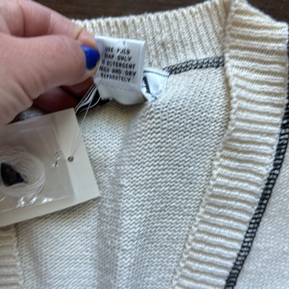 Chyna by Eve Roth Vintage Knit Cardigan Cream Medium - Picture 5 of 6